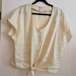 Three dots linens top